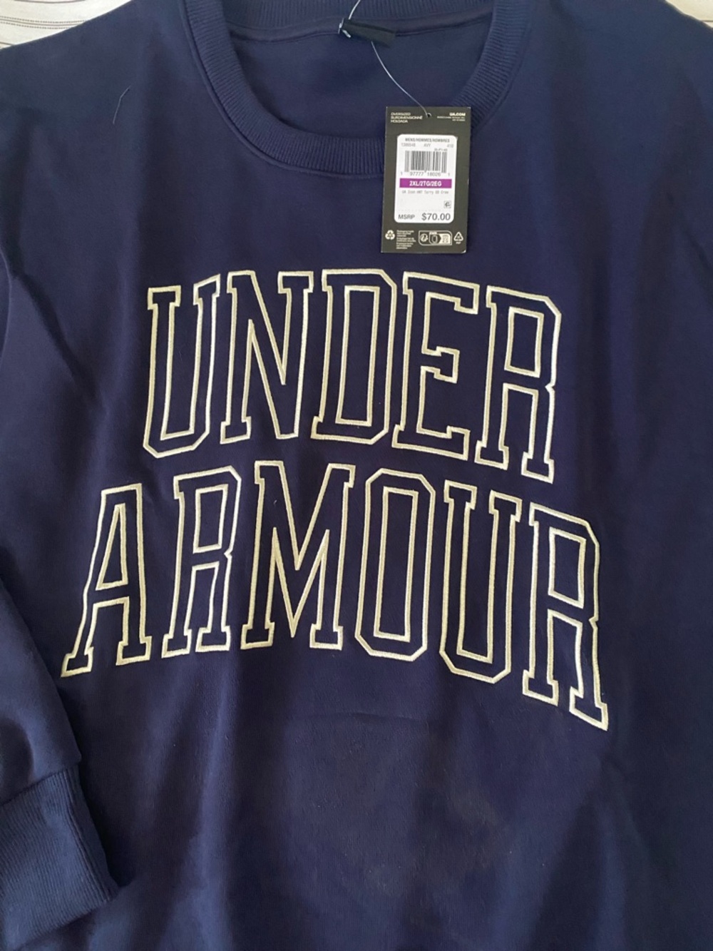 UNDER ARMOUR SWEATSHIRT